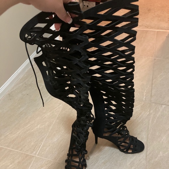 Sexy Thigh High Heels - Picture 4 of 12